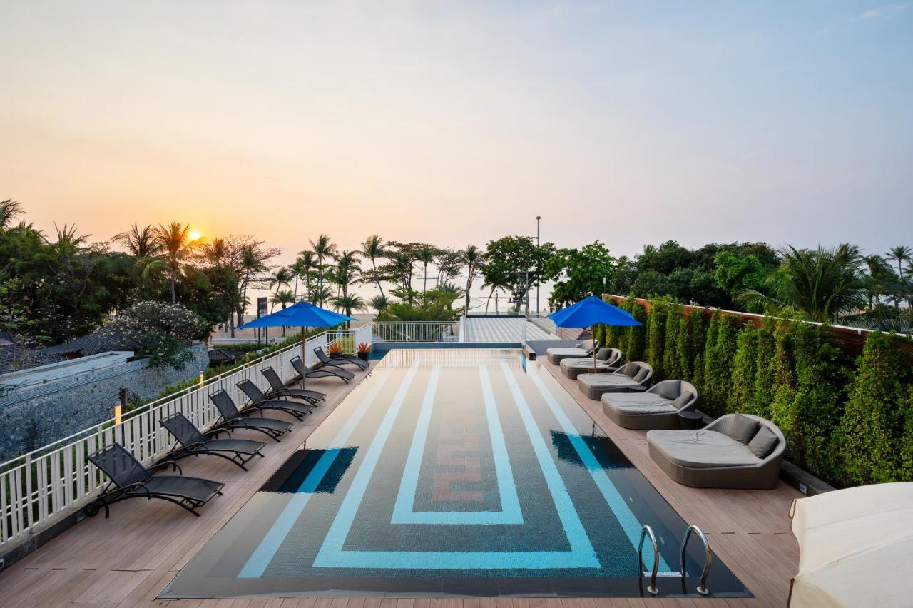 Mera Mare Pattaya Beach And Resort Buitenkant foto